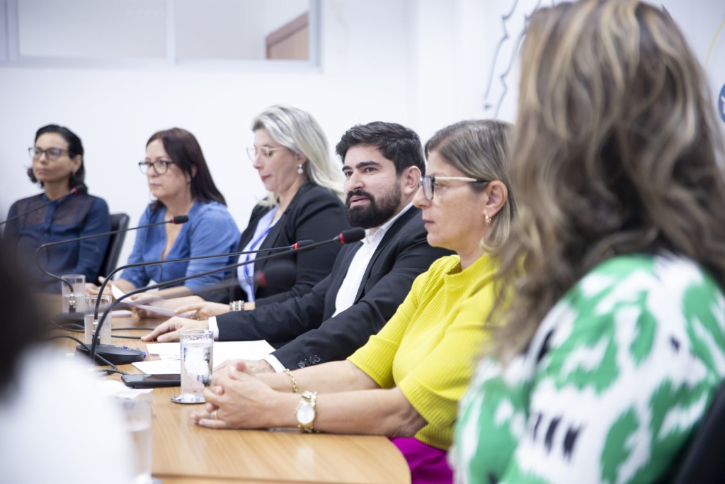 CST da Causa Animal recebeu representantes de organizações de proteção animal nessa segunda (25)