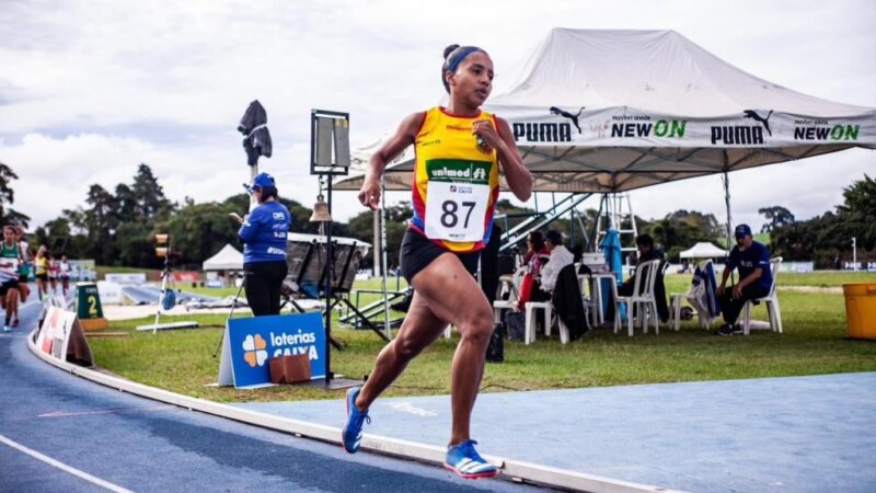 Atletas do programa de bolsa do Governo de MT conquistam medalhas em competição de atletismo