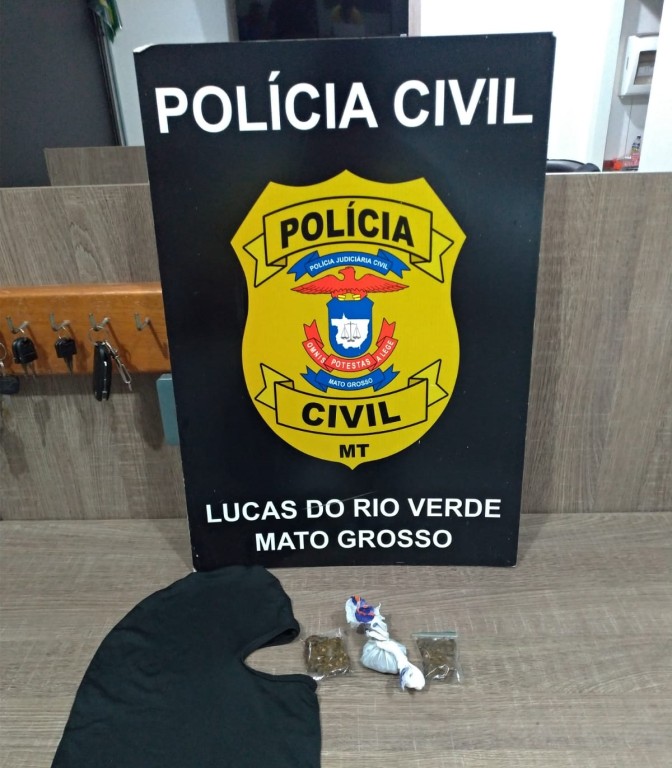 Traficante e usuário são flagrados com entorpecentes em via pública em Lucas do Rio Verde