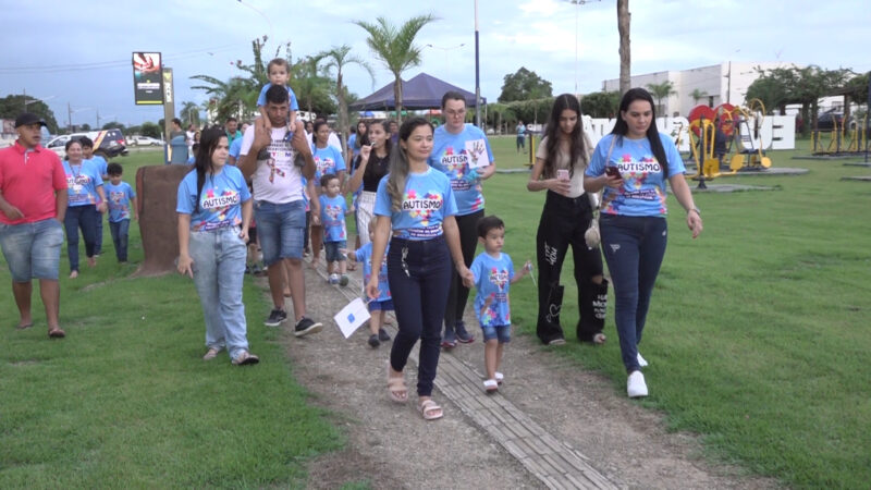 Secretaria Municipal de Educação realizou a caminhada no mês em Conscientização  do Autismo em Guarantã do Norte.