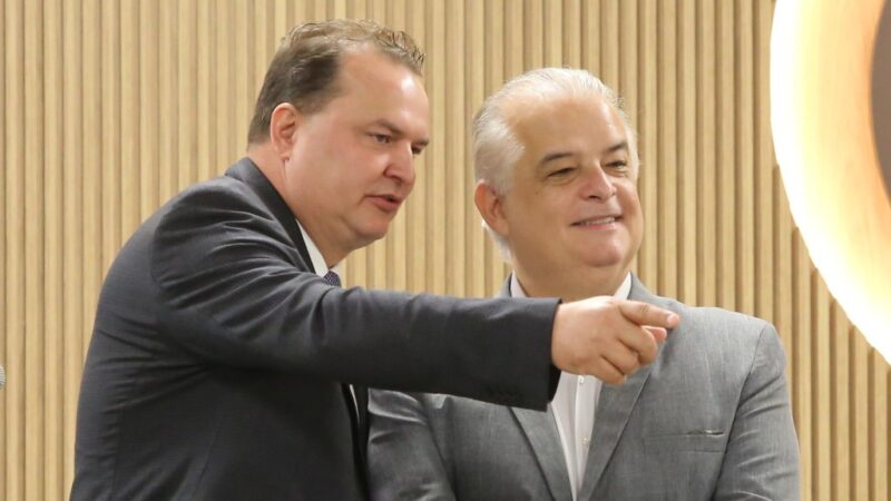 Sessão especial homenageia personalidades ligadas ao empreendedorismo