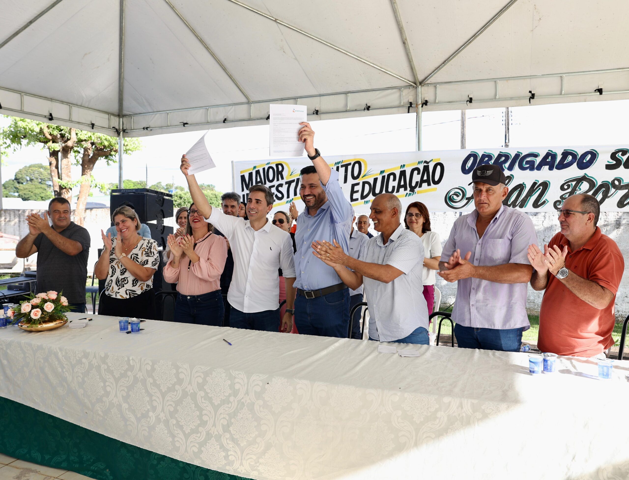 INVESTIMENTOS NA EDUCAÇÃO E ILUMINAÇÃO DA AVENIDA IVO CARNELÓS MARCAM DIA DE ENTREGAS EM COLÍDER