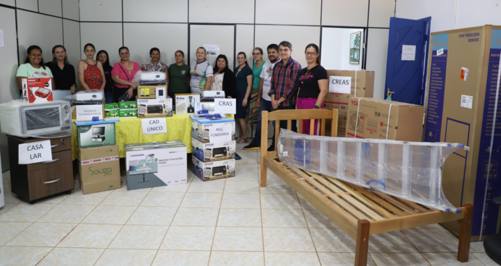 SECRETARIA DE ASSISTÊNCIA SOCIAL DE MATUPÁ FAZ ENTREGA DE EQUIPAMENTOS SOCIAIS, INVESTIMENTO DE QUASE R$ 50 MIL REAIS.