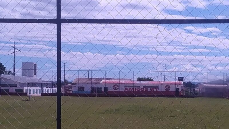 Polícia Civil aponta que organização criminosa usou miniestádio público para promover assistencialismo e difundir facção