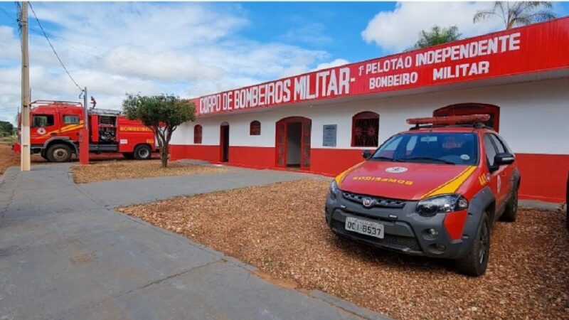 Corpo de Bombeiros resgata jovem que estava desaparecido desde domingo (31)
