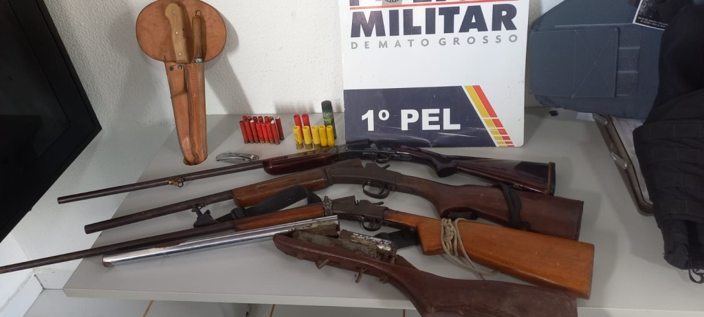 Dois homens são presos com quatro armas de fogo e munições em Apiacás