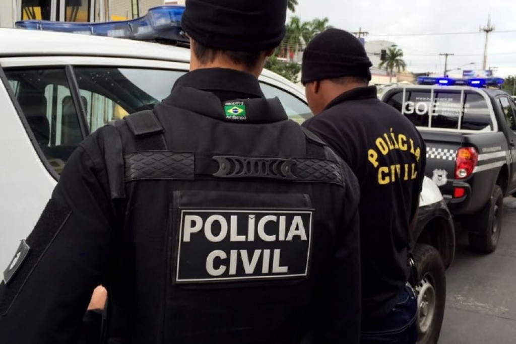Polícia Civil cumpre prisão de autor de homicídio e procura pelo comparsa foragido