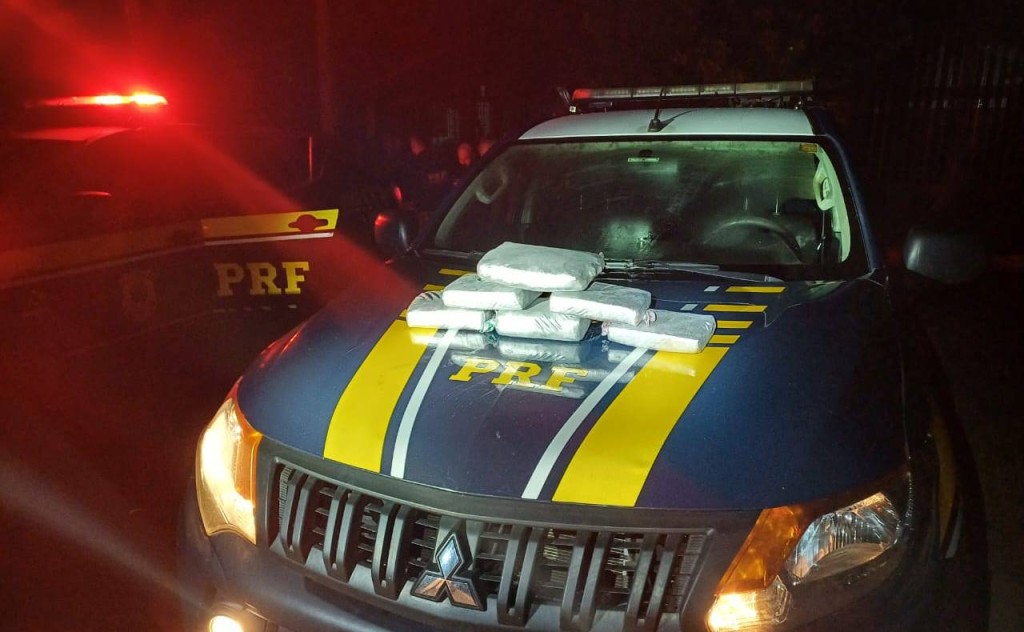 Passageira é detida com substância ilícita em ônibus na BR-070