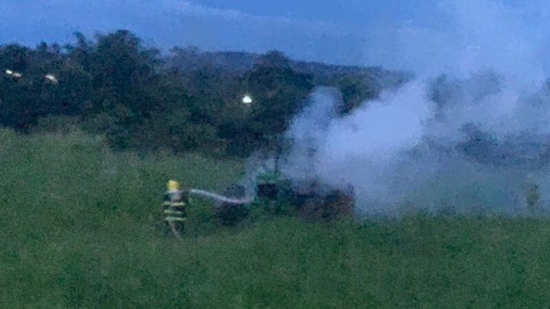 Curto-circuito pode ter sido o motivo do incêndio de um trator no Bairro Industrial em Guarantã do Norte