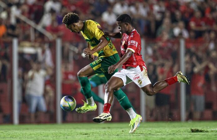 Cuiabá é derrotado pelo Vila Nova na semifinal da Copa Verde