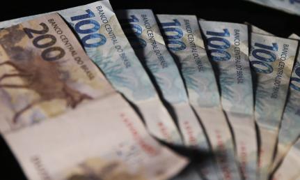 Justiça Federal libera quase R$ 2,4 bi para pagamentos atrasados do INSS