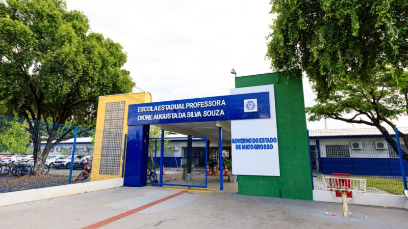 Escolas estaduais em Cuiabá recebem investimentos em infraestrutura e tecnologia