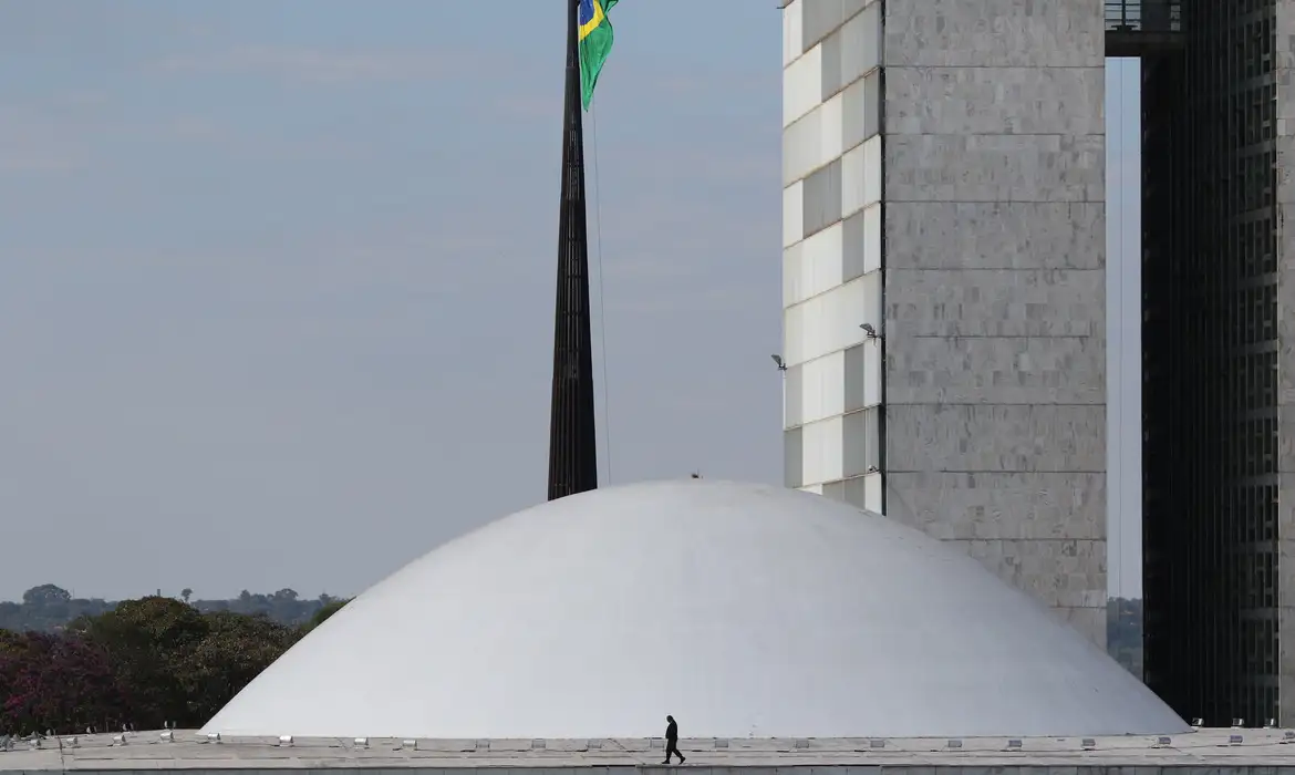 REONERAÇÃO DA FOLHA: municípios lutam por rejeição de PL que aumenta INSS