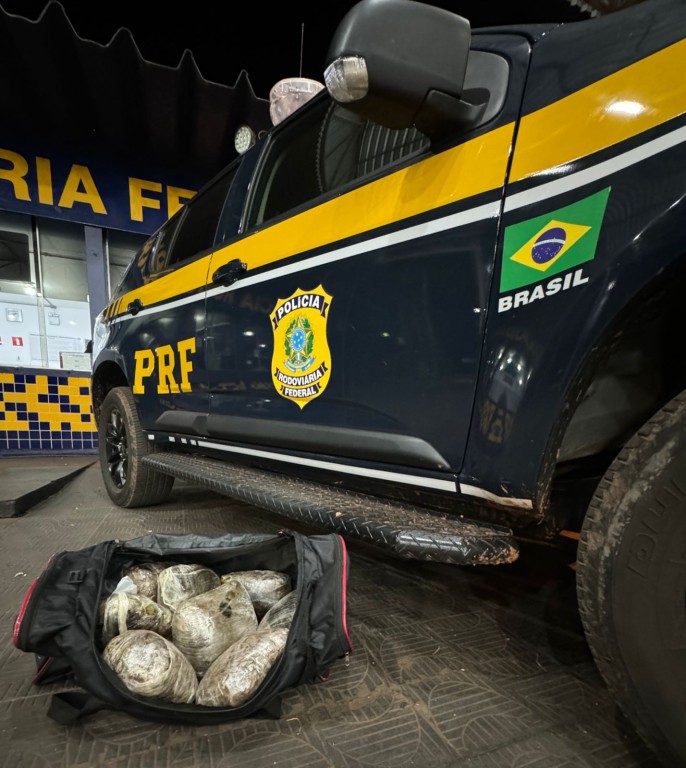 PRF apreende mais de 4 quilos de Skunk em ônibus interestadual