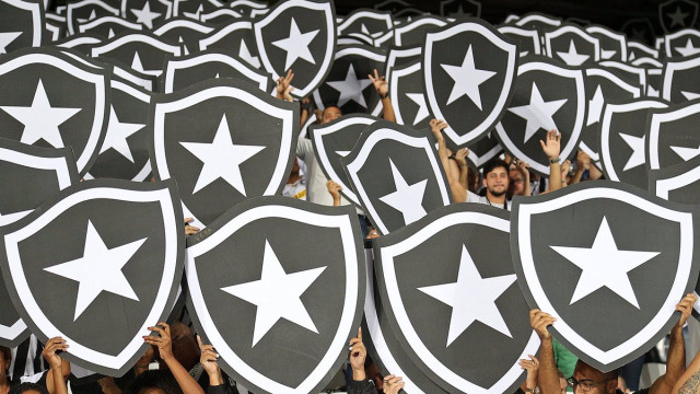Botafogo visita LDU por reabilitação na Libertadores em estreia do técnico Artur Jorge