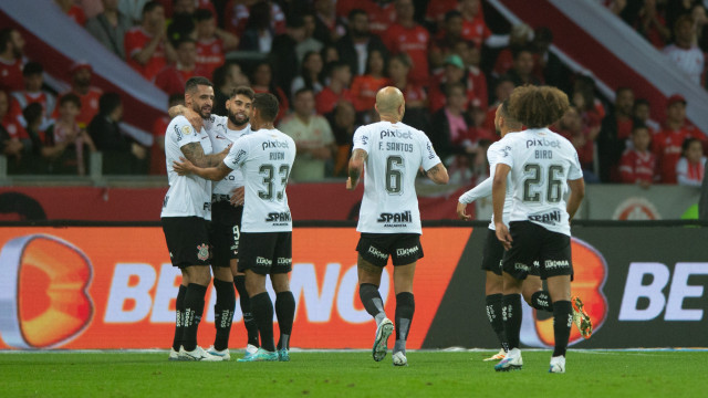 Com muito a provar, Corinthians visita Juventude em busca do 1º triunfo no Brasileirão