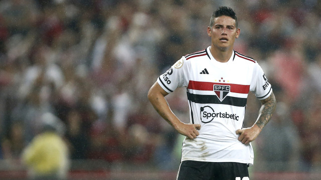 Trio volta, mas James Rodríguez sente a coxa em treino e deve virar desfalque no São Paulo