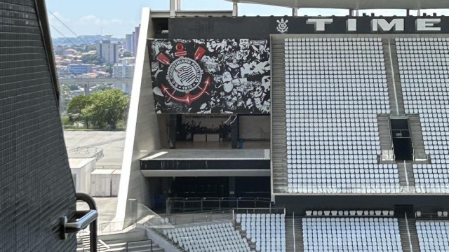 Corinthians tenta evitar que crise política atrapalhe rendimento do time