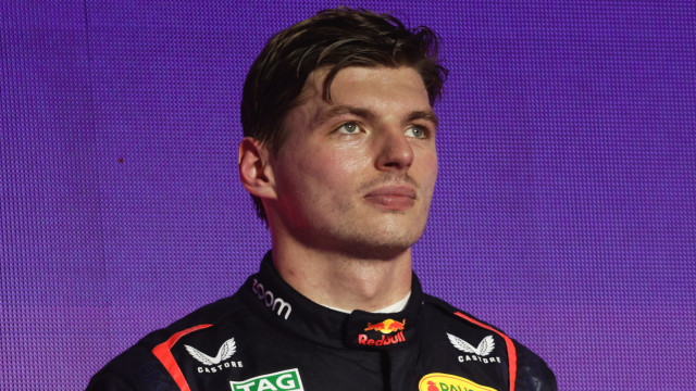 Verstappen lamenta chuva no treino da corrida sprint na China: ‘Estava pilotando no gelo’