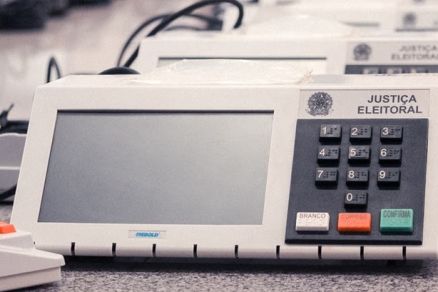 Testes em urnas eletrônicas reiteram que sistema é seguro