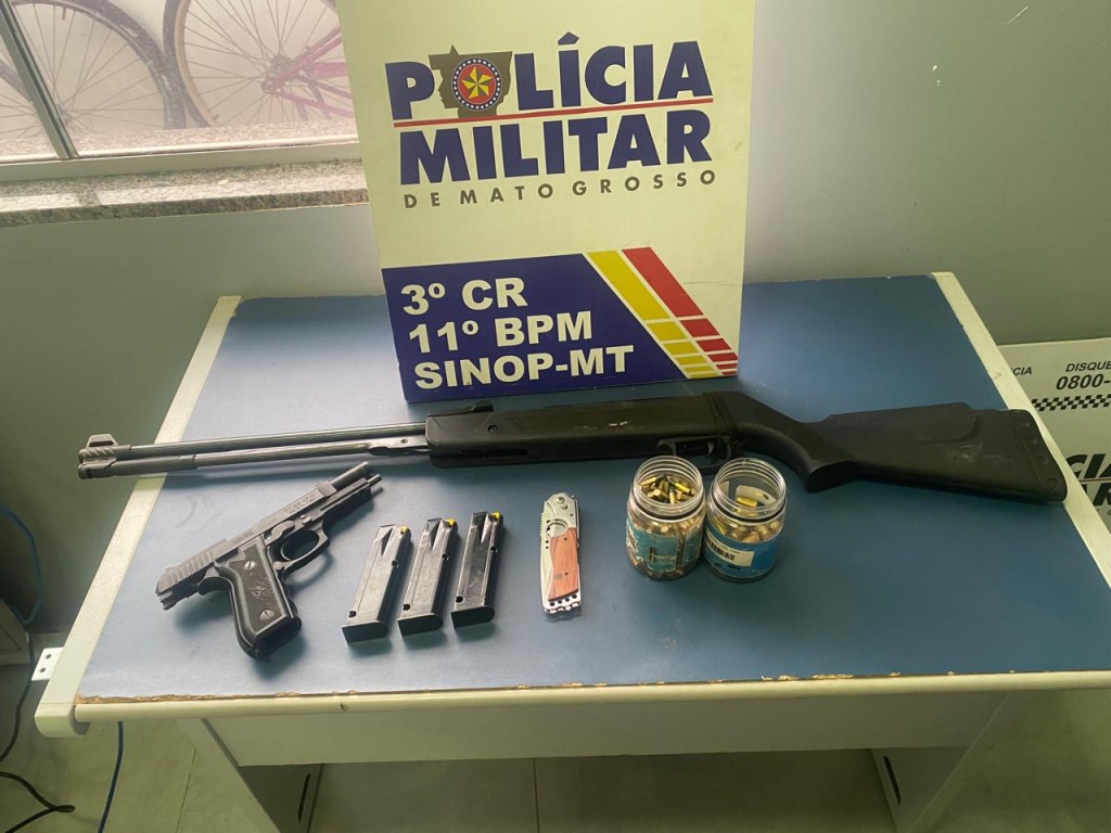 Polícia Militar prende homem por porte ilegal de armas, apreende rifle e 294 munições