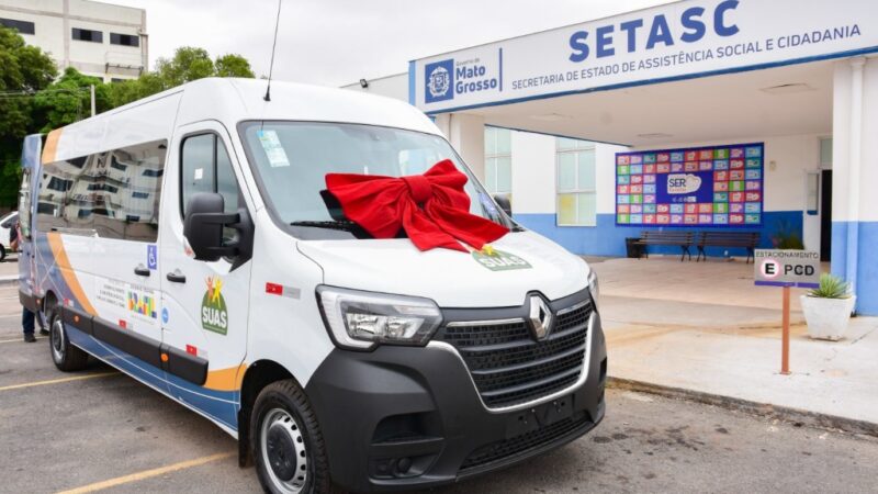 Setasc entrega veículo para Campinápolis atender a população indígena