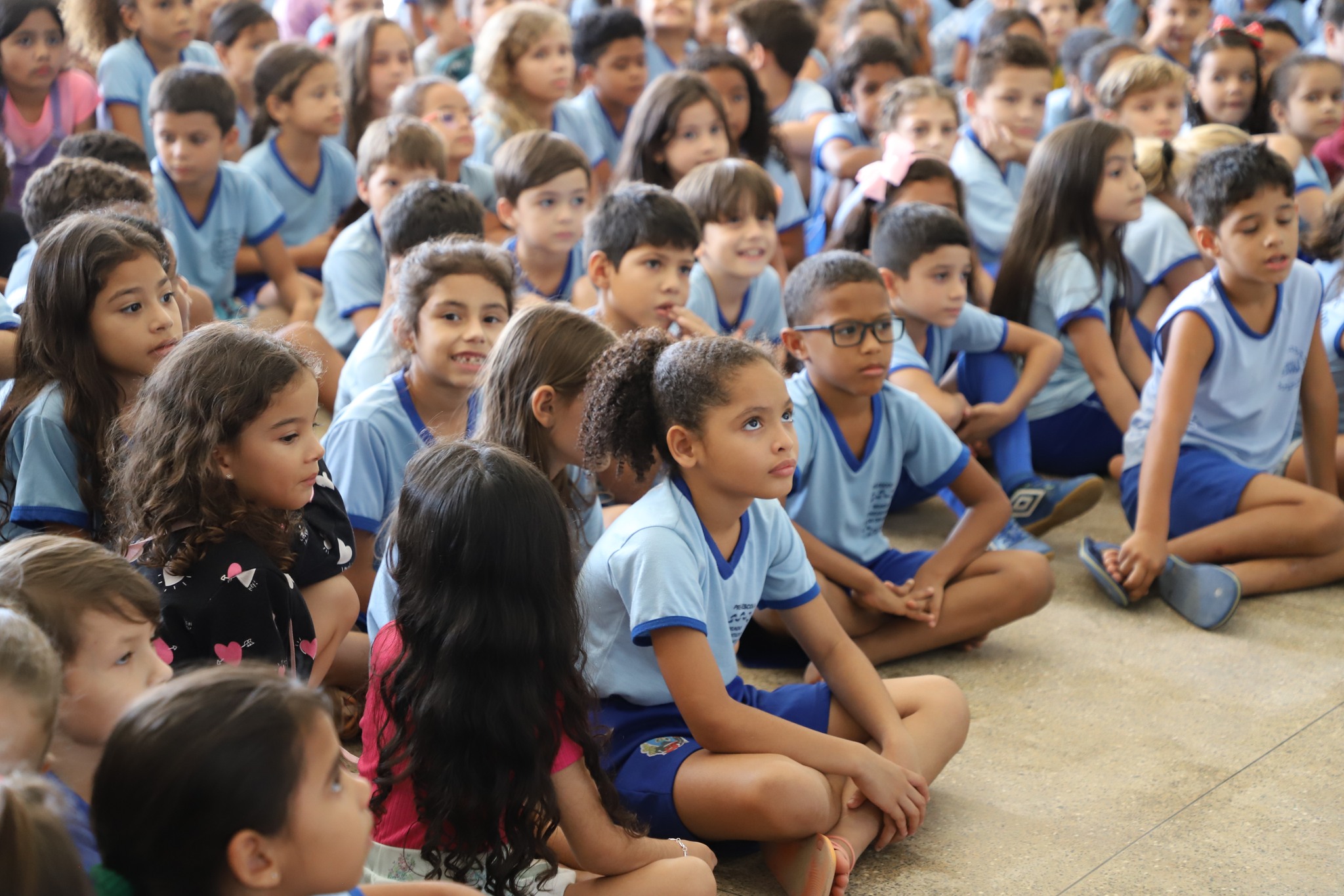 Grupo de Teatro de Cuiabá faz apresentação às crianças da E.M. Mundo Encantado da Criança em Matupá.