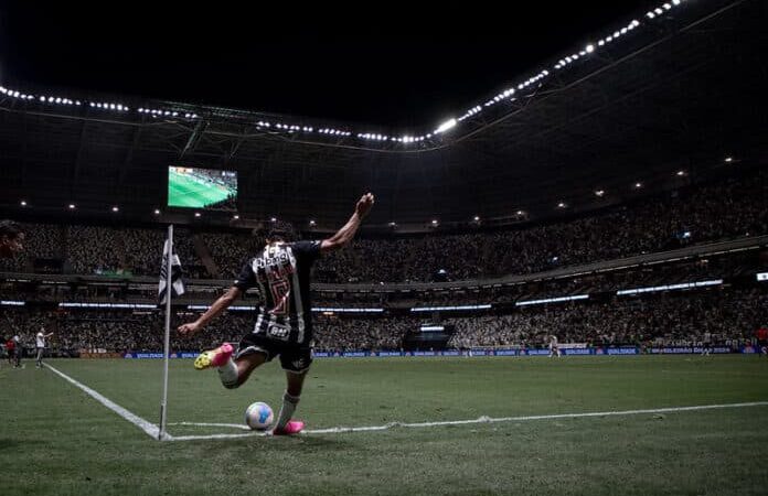 Atlético-MG goleia Caracas-VEN e avança às oitavas como líder de seu grupo na Libertadores