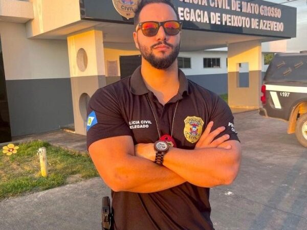 Delegado acusado por esquemas é solto, mas fica proibido de ir a delegacias e perde arma