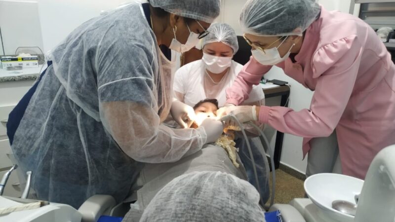 SES capacita cirurgiões-dentistas para aprimoramento de serviços ofertados às pessoas com deficiência