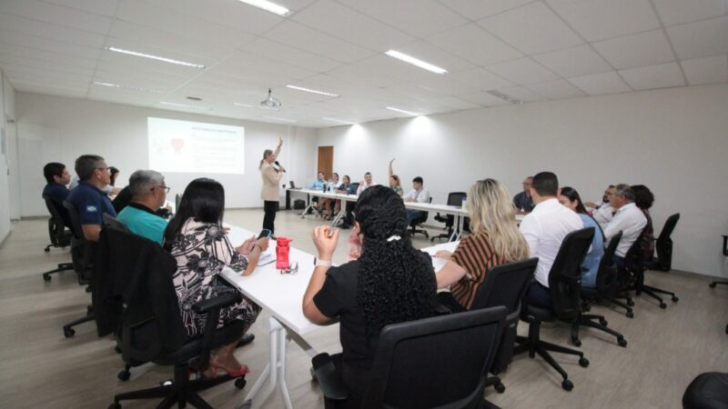 Escola de Governo abre inscrições para cursos de Atendimento ao Público e Formação e Reforma do Estado Brasileiro