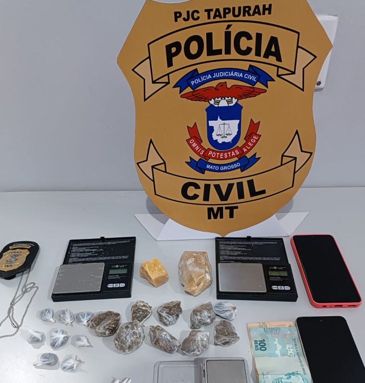 Polícia Civil desarticula ponto de drogas e prende em flagrante tia e sobrinho por tráfico