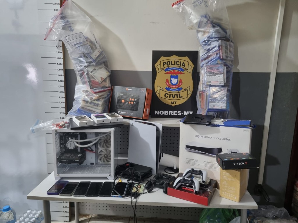 Polícia Civil cumpre buscas contra casal investigado por abrir contas bancárias para prática de fraudes
