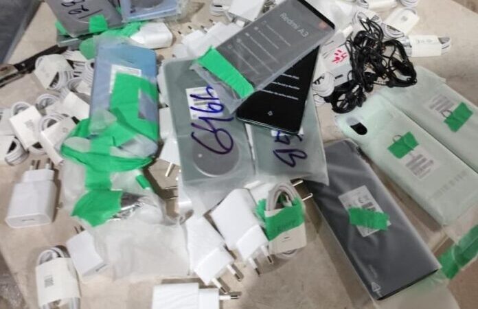 Mais de 20 celulares são encontrados escondidos na maior penitenciária de MT