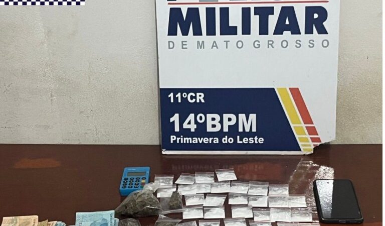 PM apreende quase R$ 2 mil e prende trio por tráfico de entorpecentes em Primavera do Leste