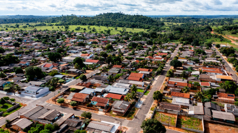 Governo de MT investe mais de R$ 1 bilhão para asfaltar 123 municípios
