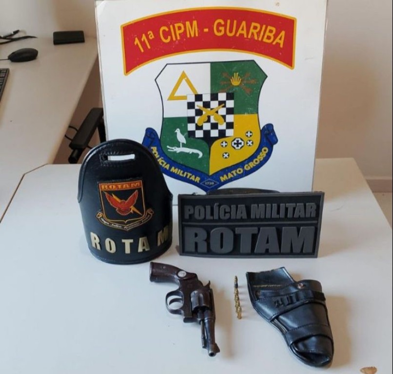 Mulher é presa pela Polícia Militar por ameaça e porte ilegal de arma em Colniza