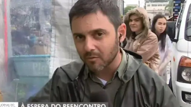 Mais um repórter da Globo é hostilizado com gritos de ‘Globo lixo’; assista