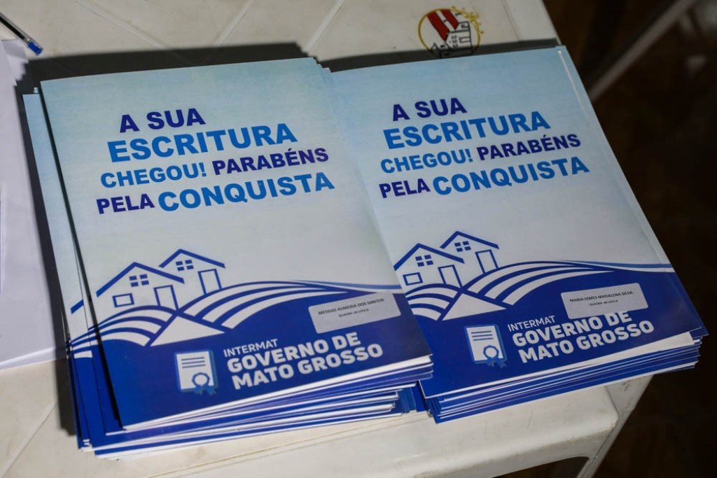 Governo de MT entrega escrituras de imóveis rurais em Canabrava do Norte