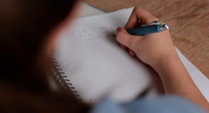 Prefeituras pagam até R$ 15 mil em concursos públicos