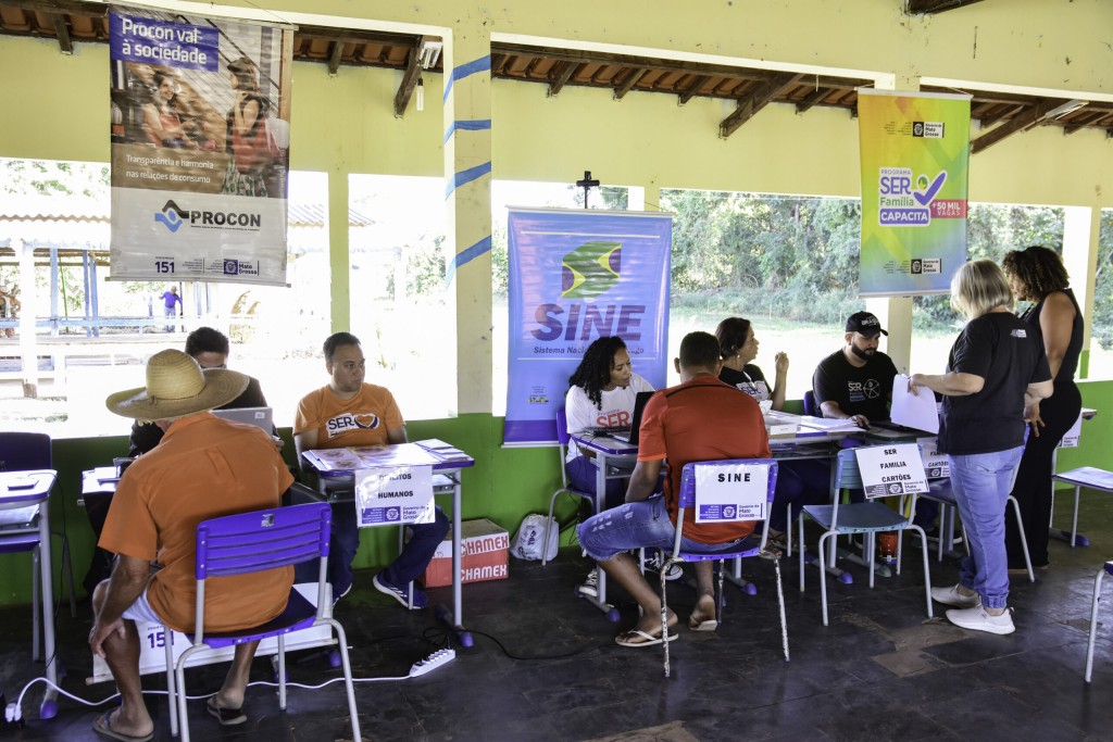 Mutirão da Cidadania presta mais de 400 atendimentos a moradores de distrito no Pantanal