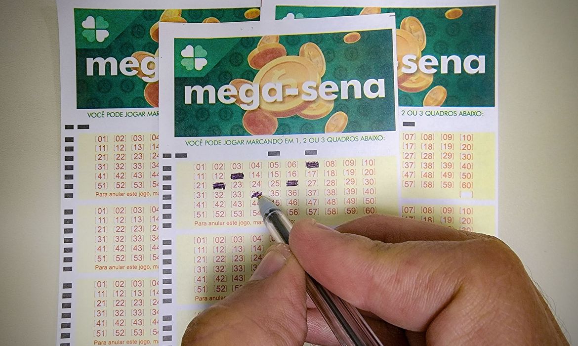 Mega-sena acumula novamente e prêmio vai a R$ 100 milhões