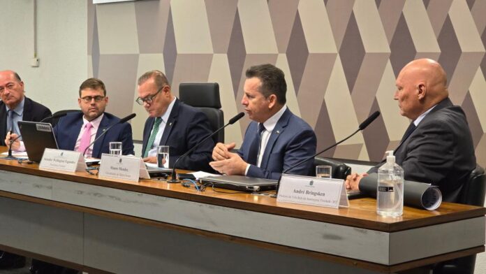 Mauro cobra medidas mais efetivas do governo federal para viabilizar rodovia de MT até a Bolívia
