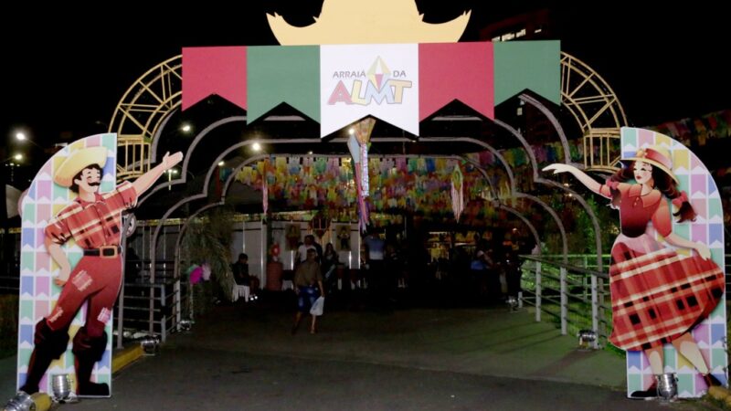 Comidas típicas, apresentação musical, dança e muita diversão no Arraial da ALMT