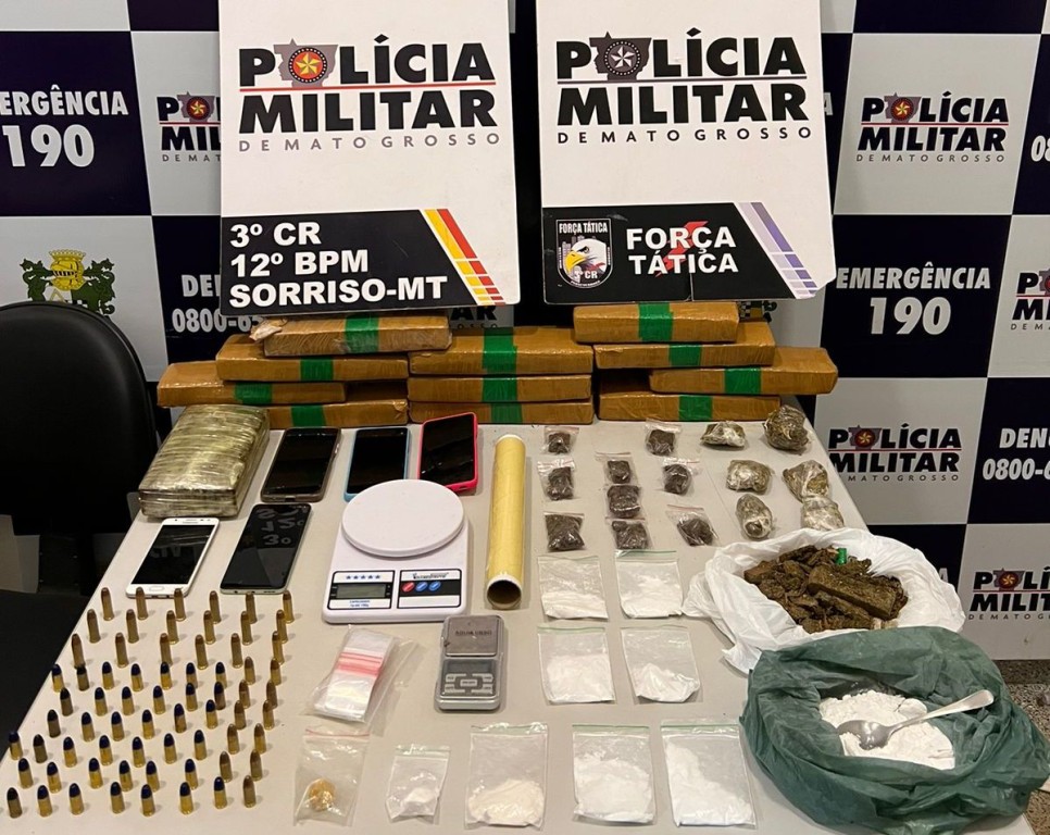 PM prende membros de facção criminosa e apreende tabletes e porções de drogas e munições