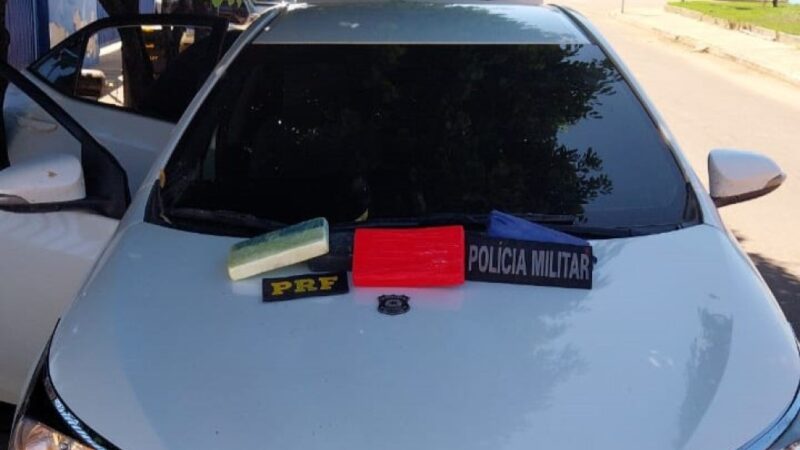 PM e PRF prendem dupla com tabletes de cocaína escondidos em fundo falso de lancha