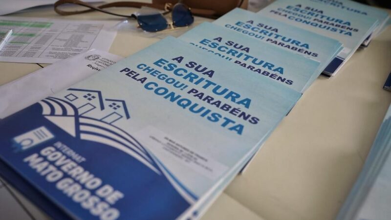 Governo de Mato Grosso entrega escrituras para 450 famílias do CPA
