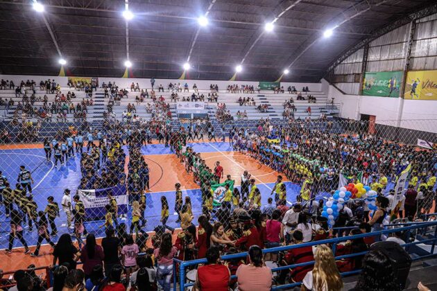 Alta Floresta está recebendo 16 municípios para a fase regional dos jogos estudantis; competições vão até quarta-feira (26)