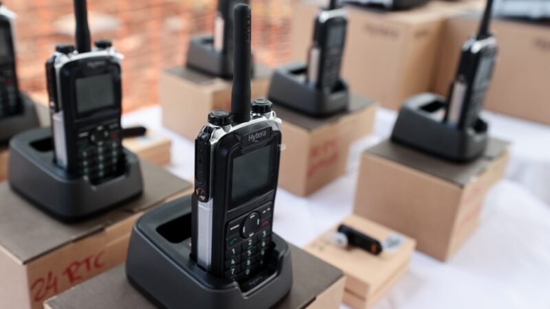 Rádios digitais usados pelas polícias de MT possuem criptografia que impede criminosos de copiarem frequência