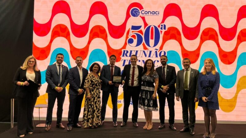 CGE recebe certificação por modelo de auditoria interna